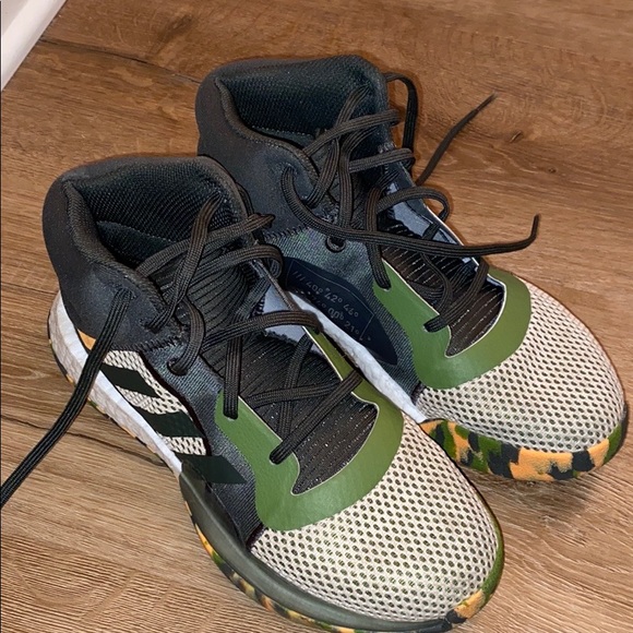 adidas Marquee Boost, Unisex Kids’ Marquee Boost - Picture 2 of 4